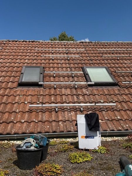 Unterkonstruktion während der Montage – Referenzprojekt in Bad Gandersheim