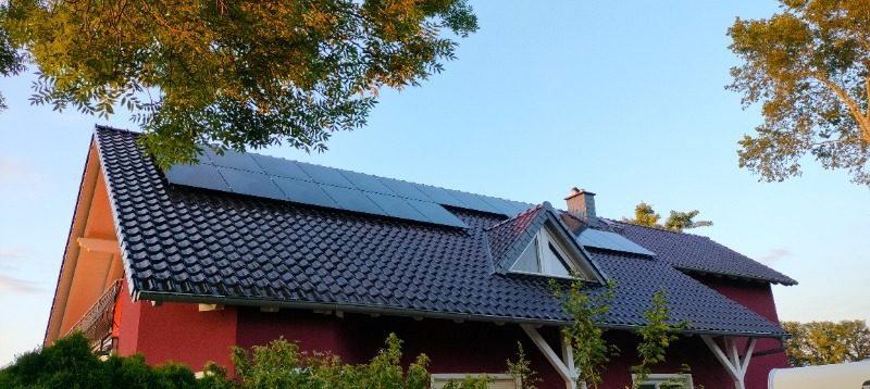 9,45 kWp mit 21 Bauer-Modulen und FoxESS-Wechselrichter