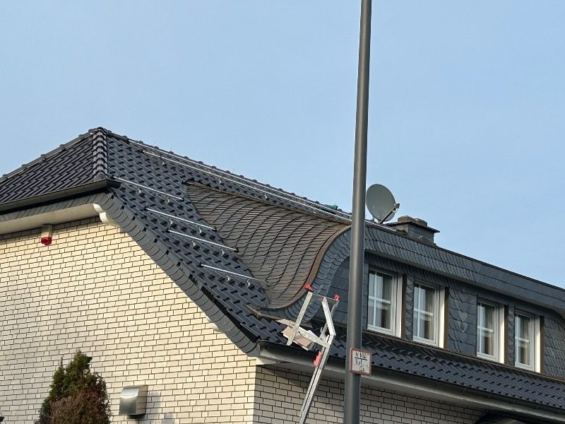 Unterkonstruktion während der Montage – Referenzprojekt in Baesweiler