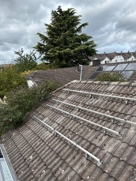 Unterkonstruktion während der Montage – Referenzprojekt in Bonn