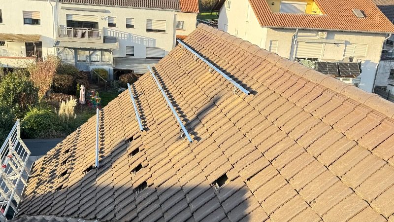 Unterkonstruktion während der Montage – Referenzprojekt in Dillingen/Saar