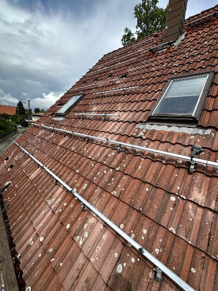 Unterkonstruktion während der Montage – Referenzprojekt in Hildesheim