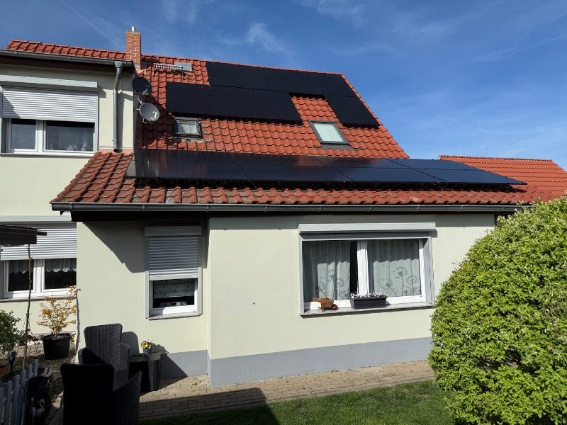 7,2 kWp mit großem 10,4-kWh-Speicher und neuem Zählerschrank