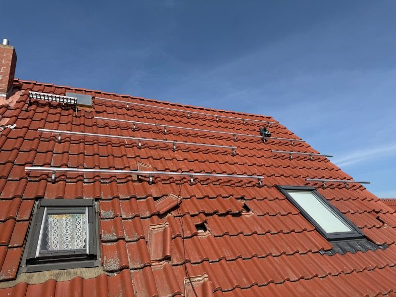 Unterkonstruktion während der Montage – Referenzprojekt in Selke-Aue