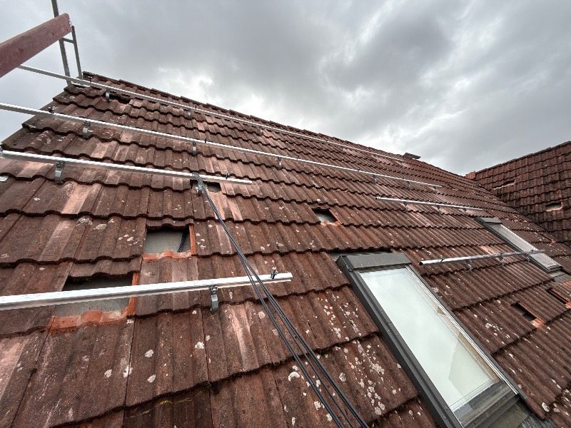 Unterkonstruktion während der Montage – Referenzprojekt in Uhingen