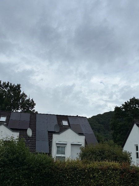 5,4 kWp mit rund 10,4-kWh-Speicher