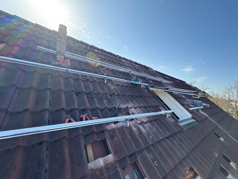 Unterkonstruktion während der Montage – Referenzprojekt in Velbert